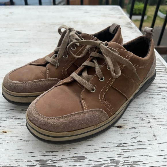 Men's Bass Brown Leather Lace-up Sneakers Size 9M - Picture 2 of 11